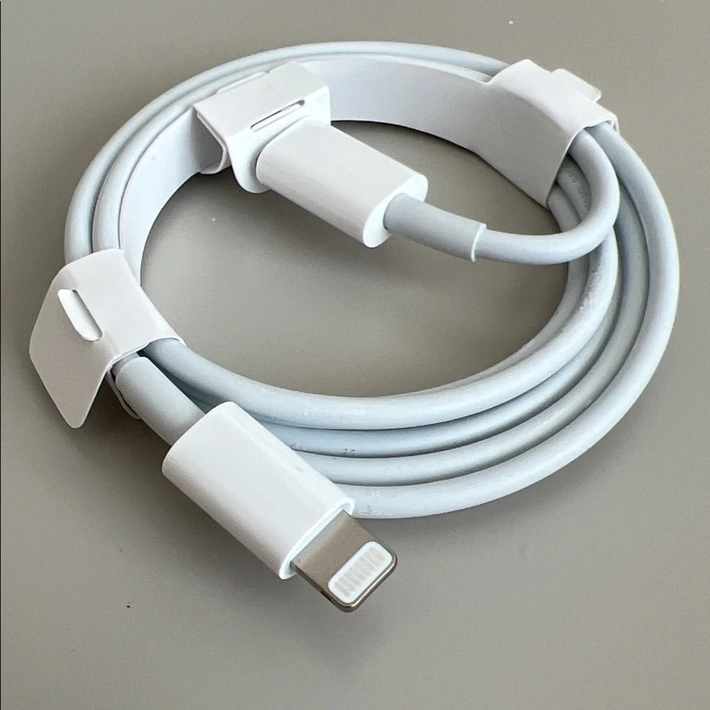 Apple USBC to Lightning Charging Cable (brand new)